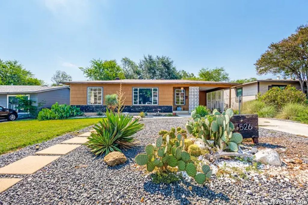 526 Sumner Dr, San Antonio