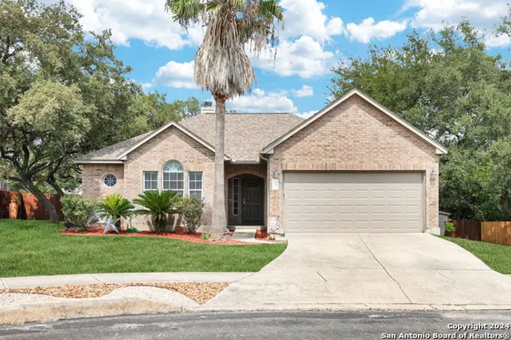 5 Willow Heights Dr, San Antonio