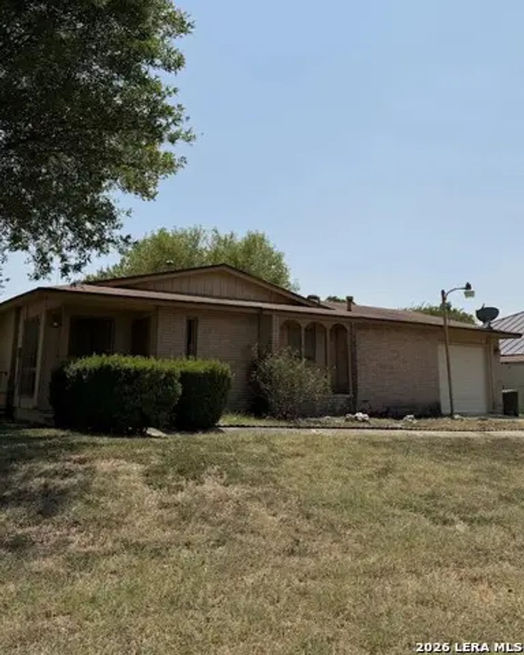 442 Solar Dr, San Antonio