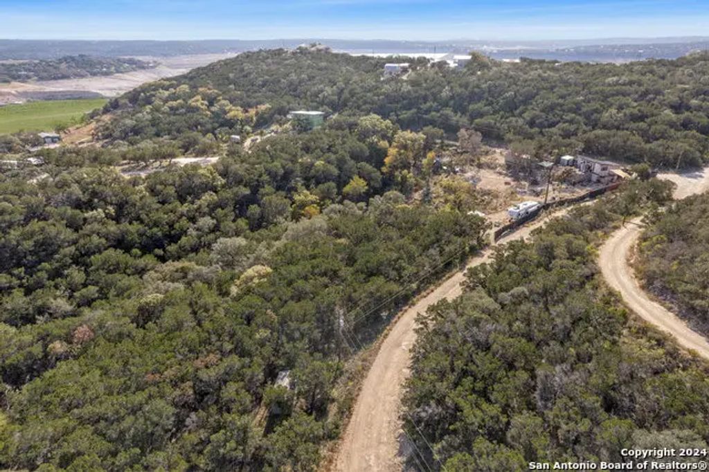 Hilltop Loop, Bandera