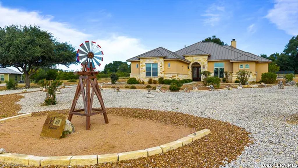 610 Battistrada, New Braunfels