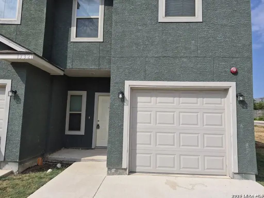 13321 Reid Meadows, Live Oak