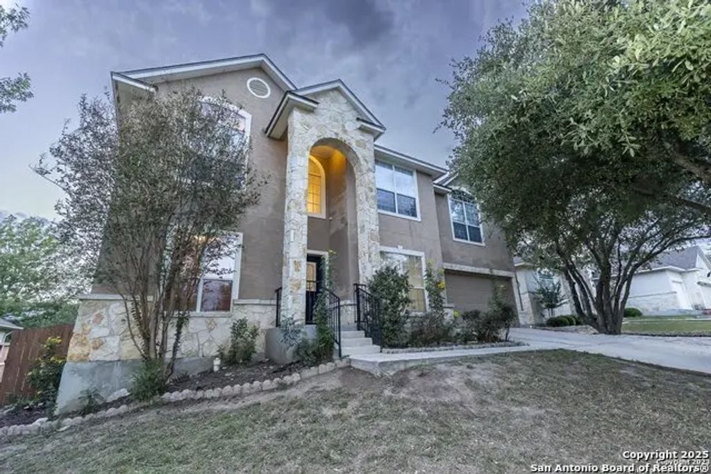 8427 Magdalena Run, Helotes