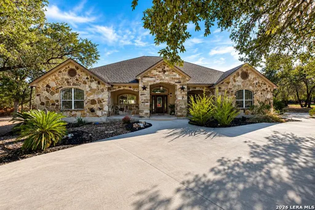149 Legacy Trace, La Vernia