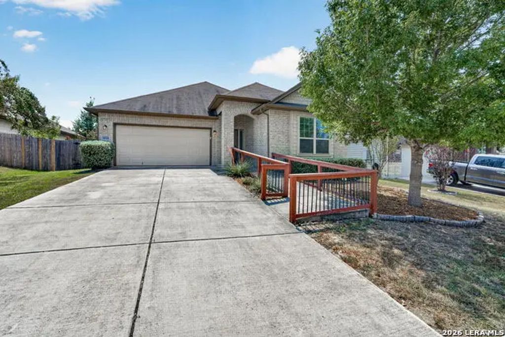 4624 Split Oak Rd, Cibolo