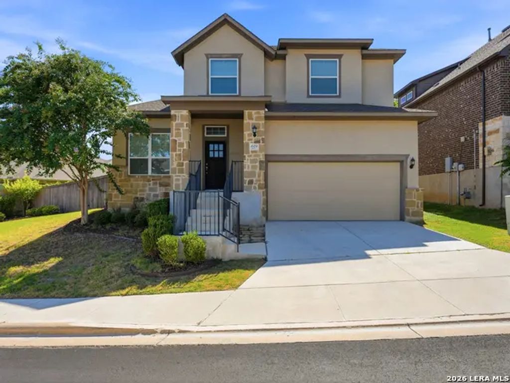 619 Hidden View St, New Braunfels