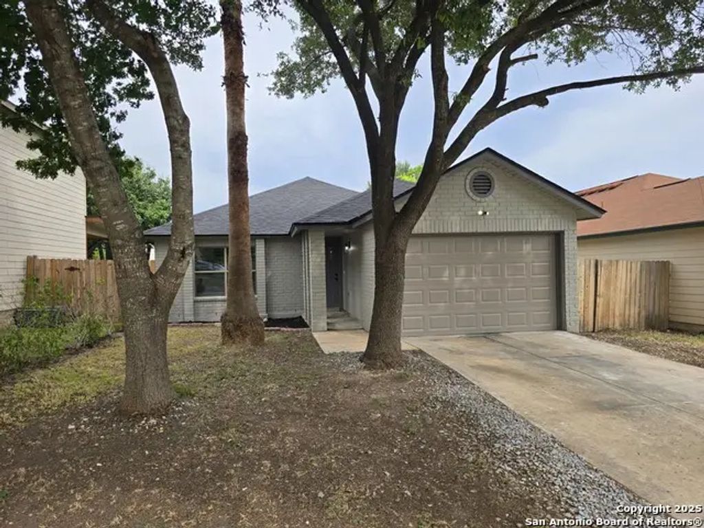 7822 Winterstone Dr, San Antonio