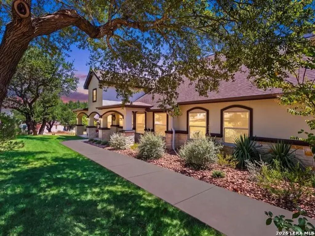 1711 Mountain Springs, Canyon Lake