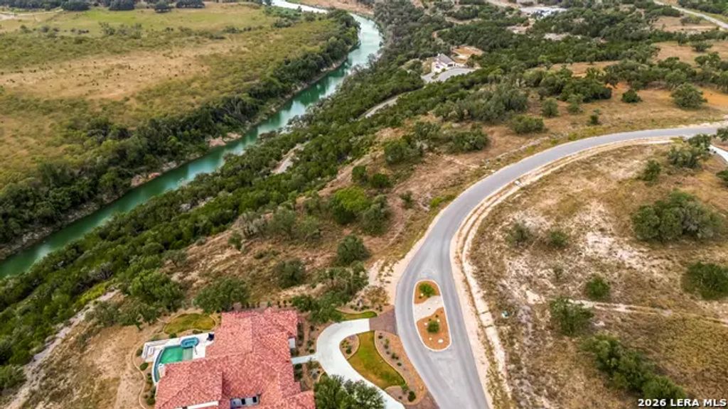 1817 Paradise Pkwy, Canyon Lake
