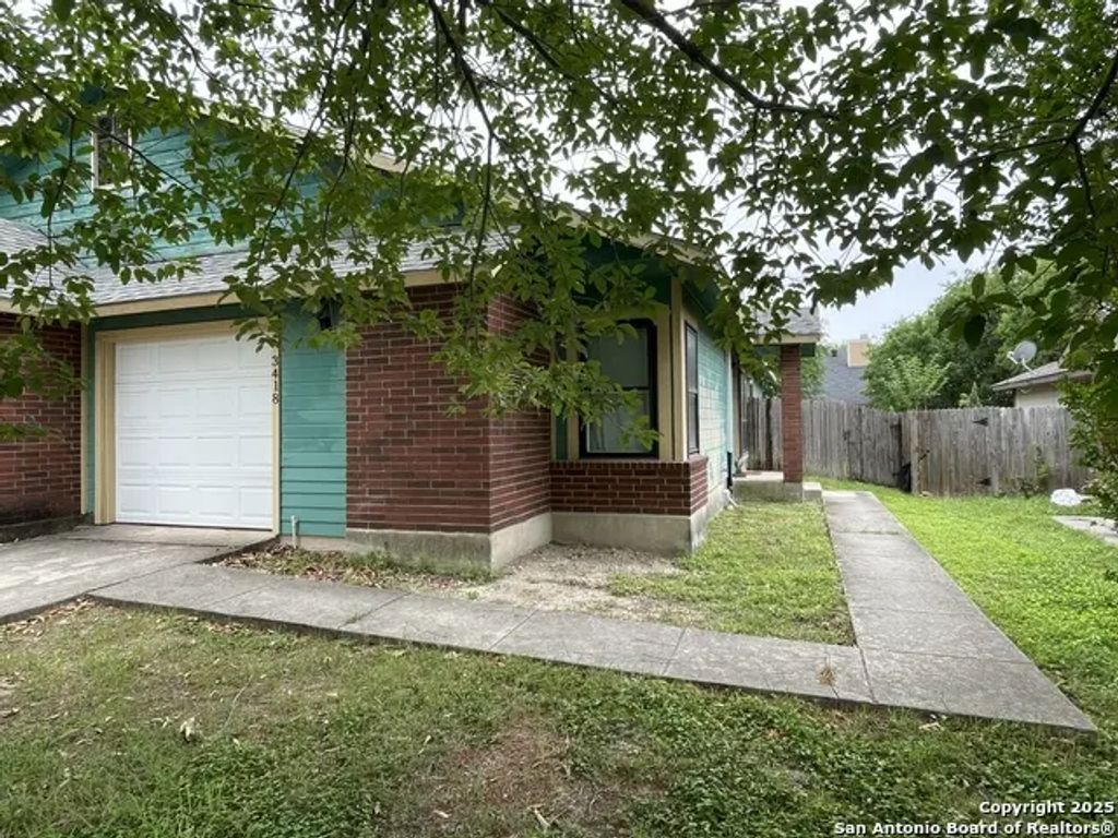 3418 Ridge Ash, San Antonio