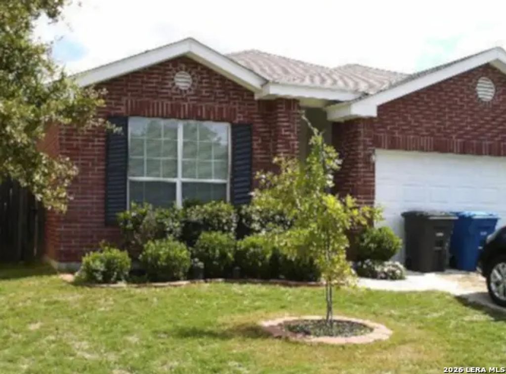 13726 Riverbank, Helotes