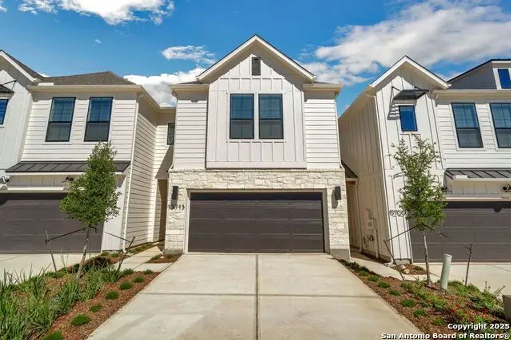 13604 Giovannis Gdn, San Antonio