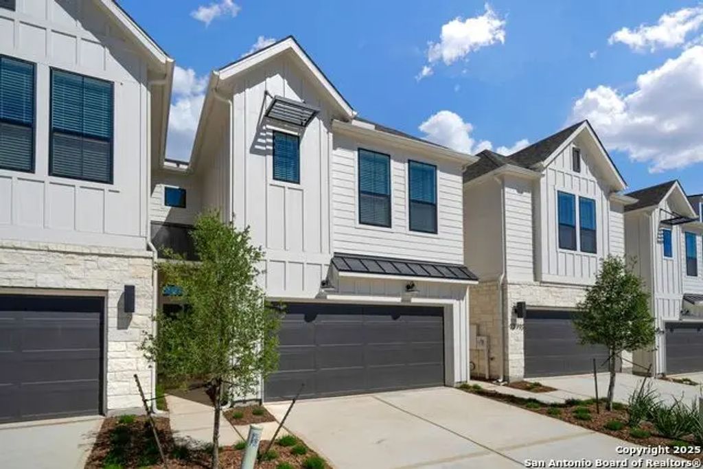13651 Giovannis Gdn, San Antonio