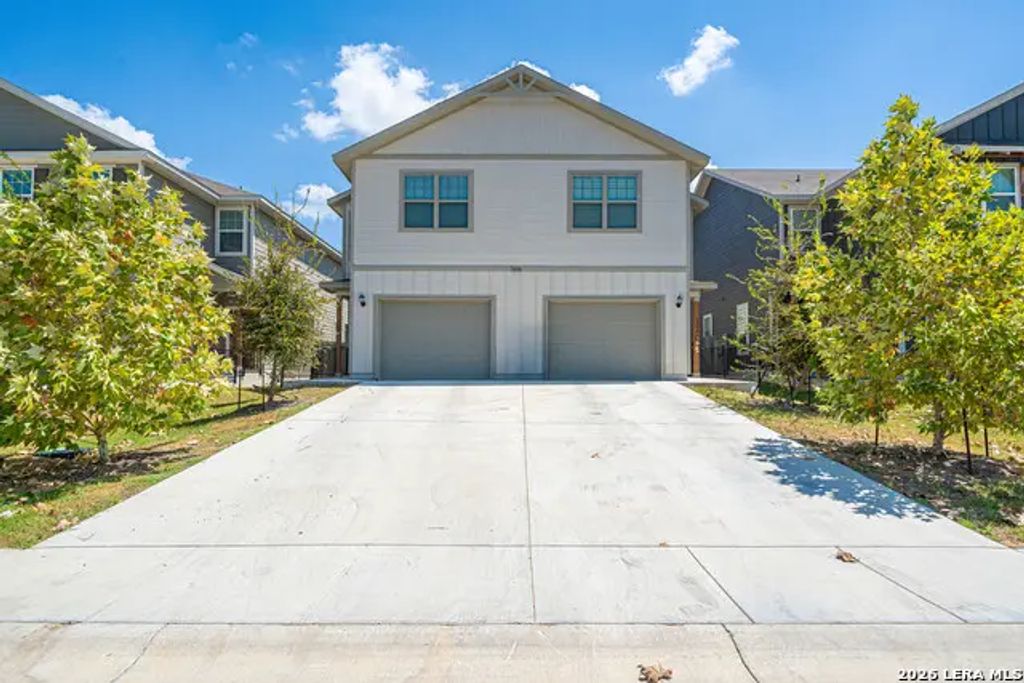 7616 Magnolia Vlg, San Antonio