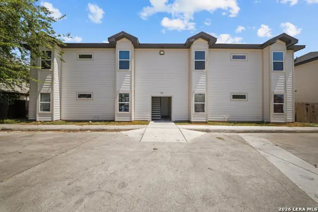 7610 Windsor Oaks, San Antonio