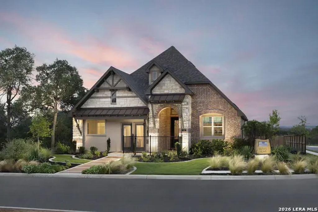 110 Thunder Gulch Ct, Castroville