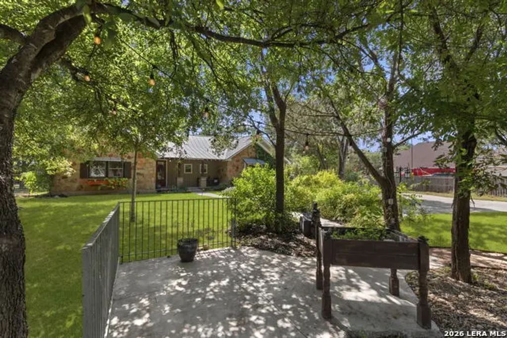 11154 Moorway, Helotes