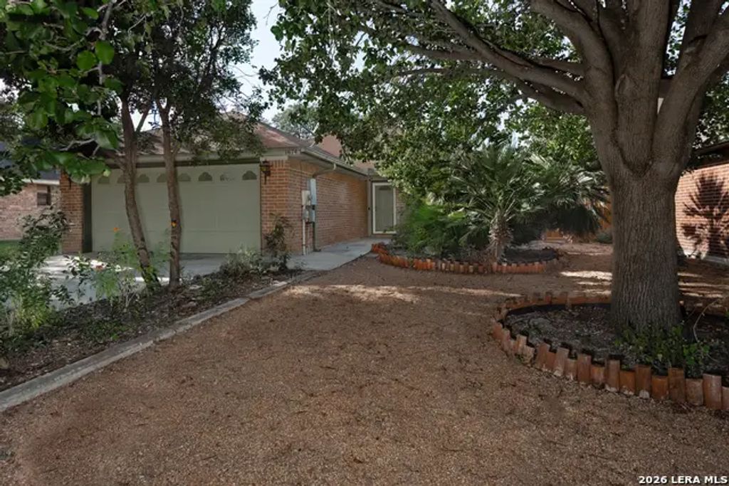 1674 Lantana Cir, New Braunfels