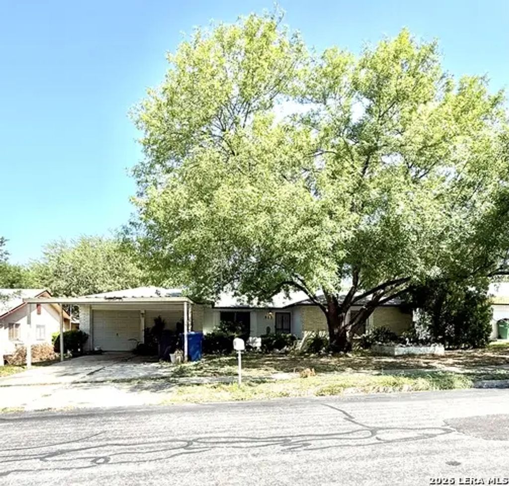 523 Solar Dr, San Antonio
