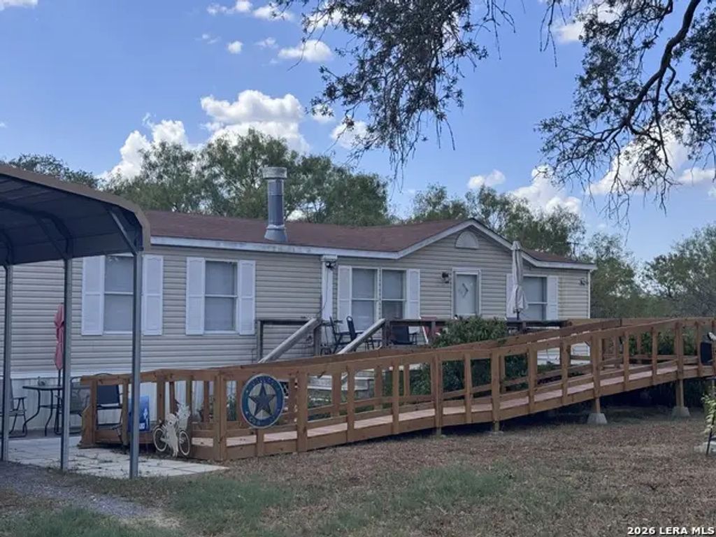 3303 Sandy Elm Rd, La Vernia