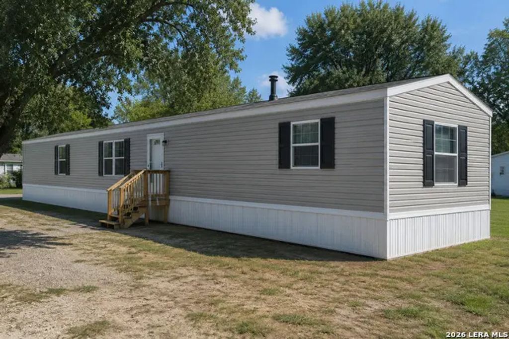 634 Avenue A, Karnes City
