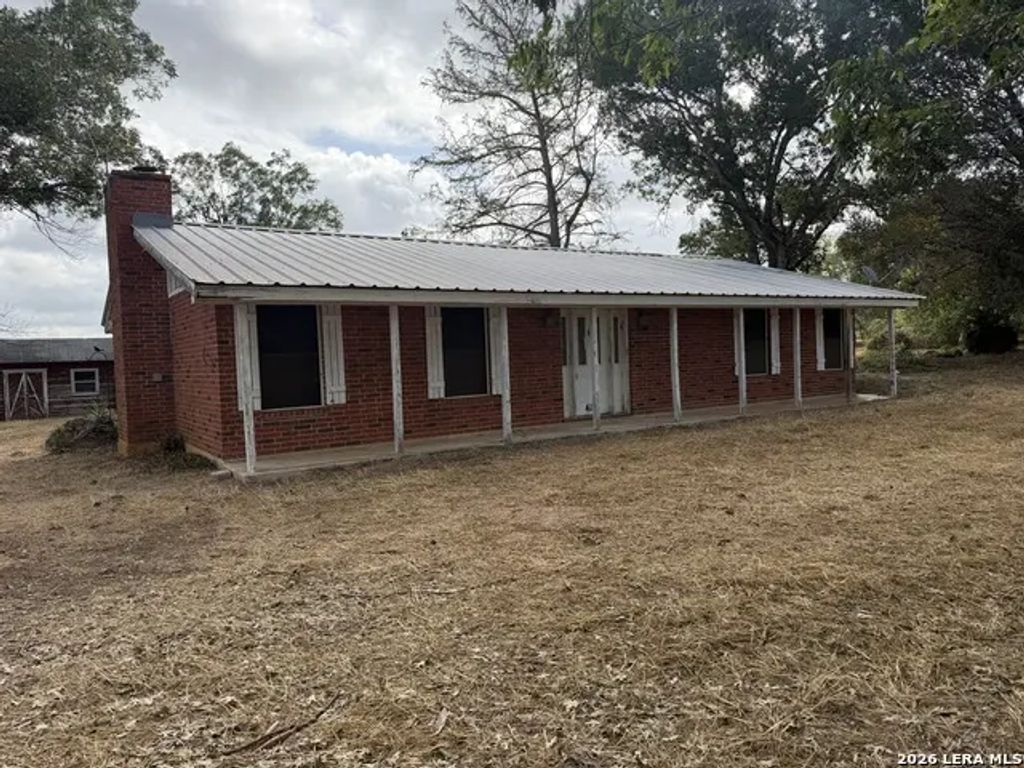 415 Se Main St, Stockdale