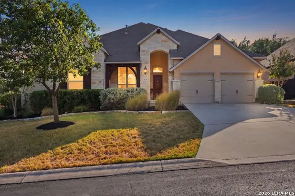 28703 Hidden Gate, Boerne