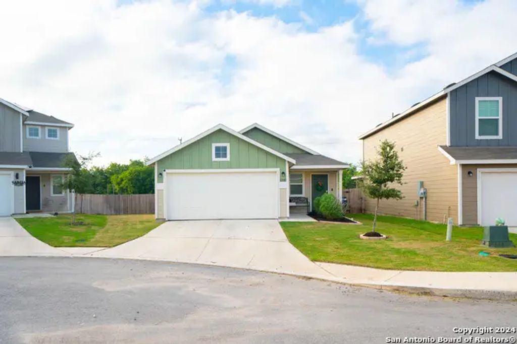6330 Silver Pegasus, San Antonio