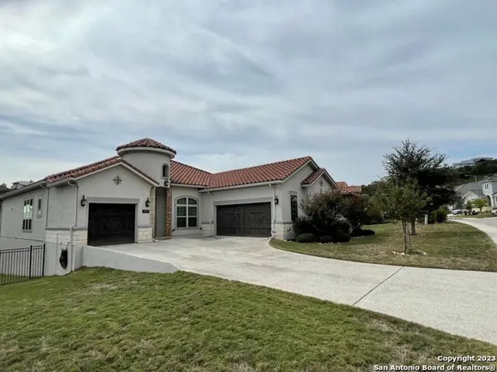 7122 Bella Blf, San Antonio