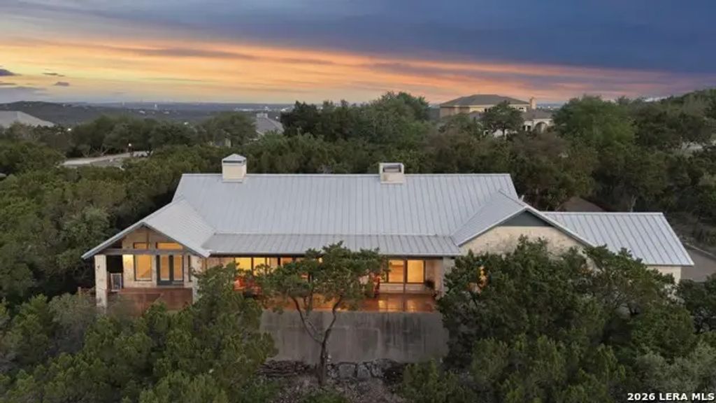 15529 Escarpment Ok, Helotes