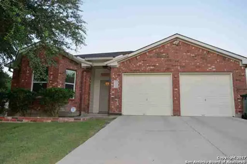 15619 Turfway Park, Selma