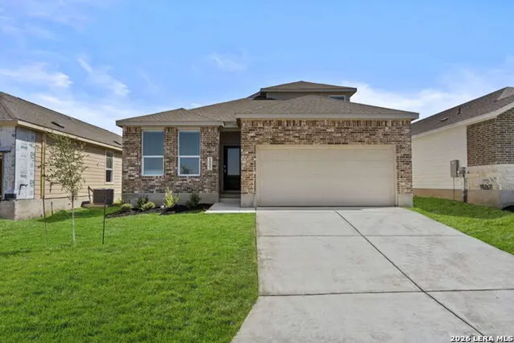 1333 Cargo Trl, New Braunfels