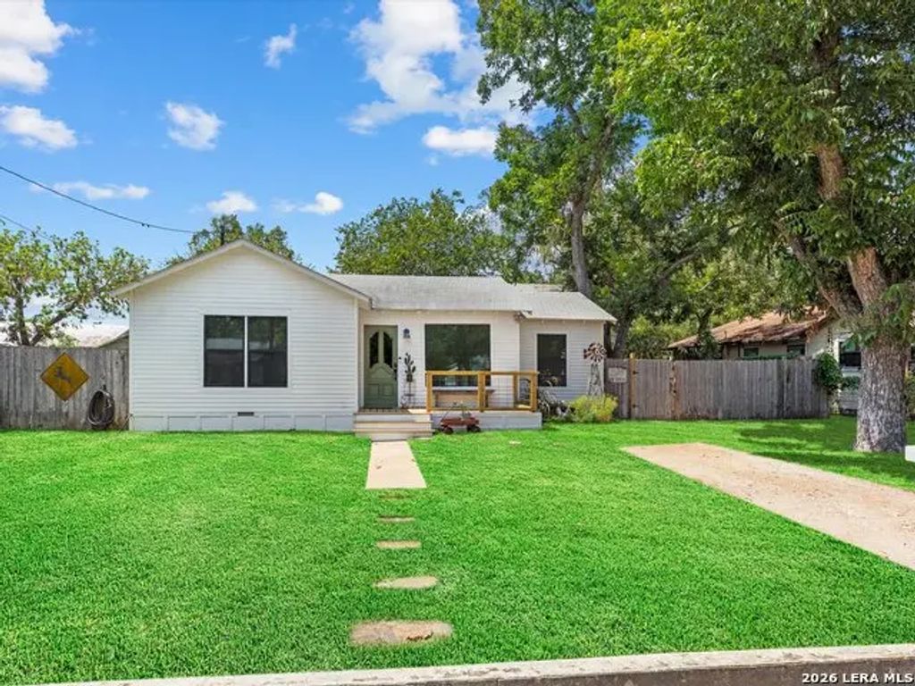 464 S Washington Avenue, New Braunfels