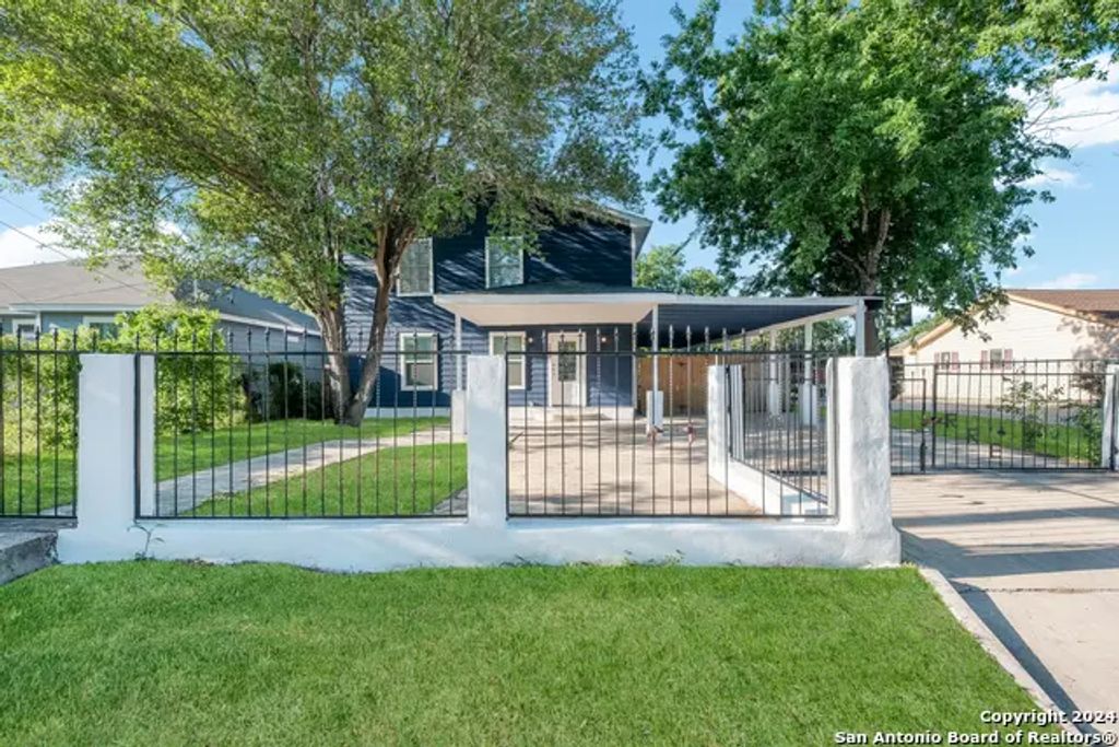 234 Spaatz St, San Antonio
