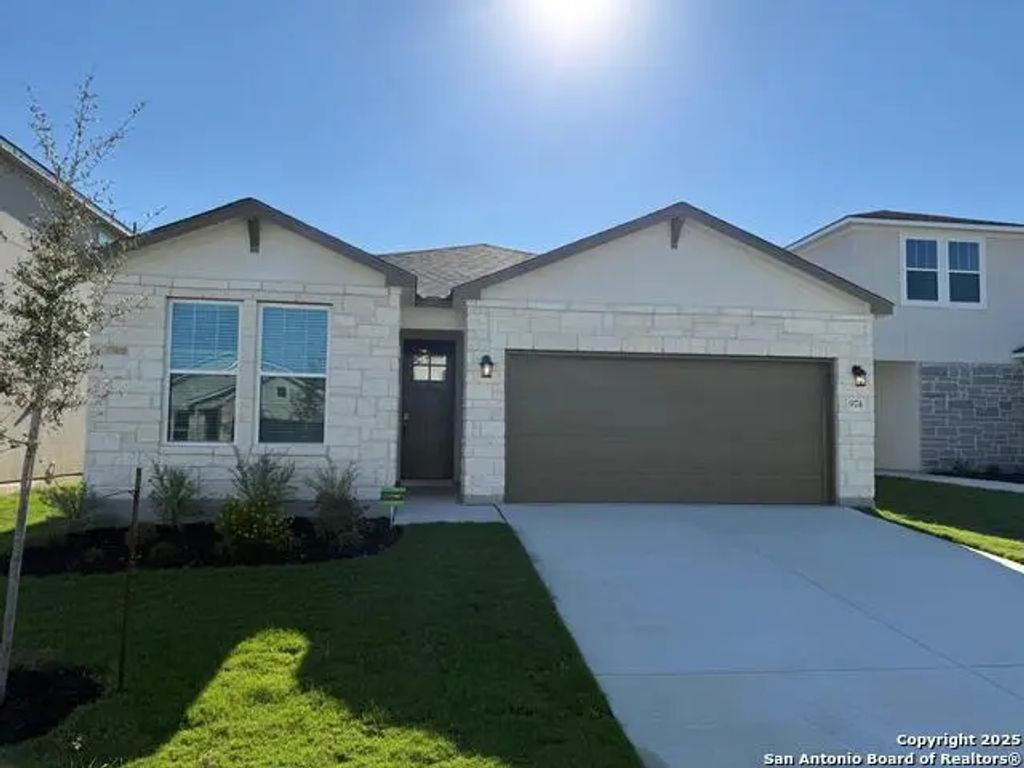 974 Manger Lane, New Braunfels