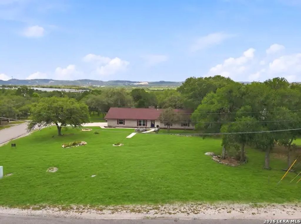 30303 Deerfield Ter, Bulverde