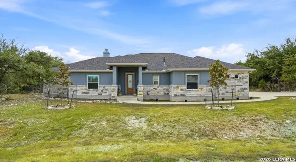 422 Cielo Vis, Canyon Lake