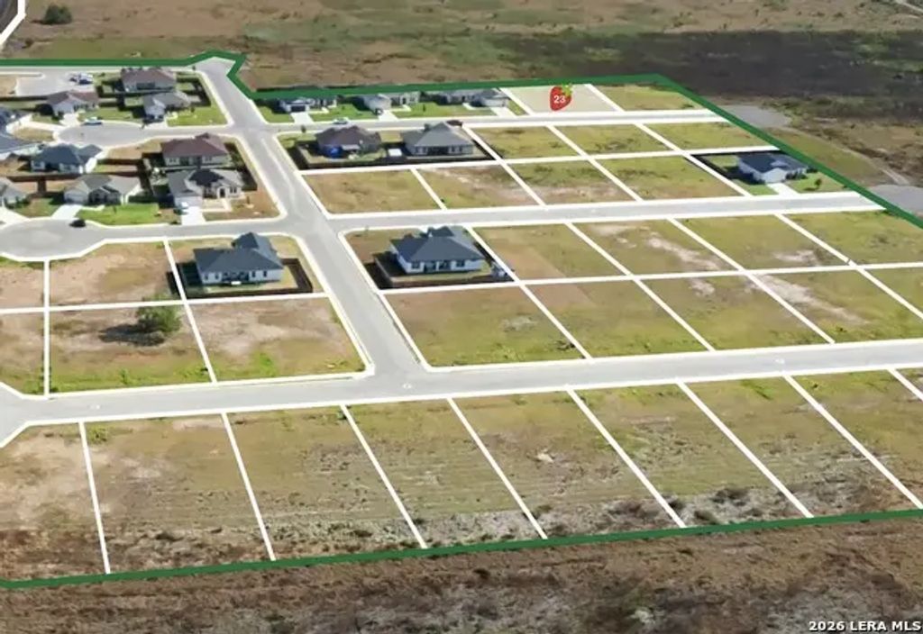 125 Growers Ave, Poteet