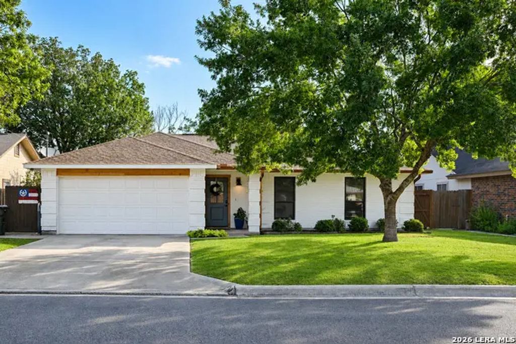 921 Seminole Dr, New Braunfels