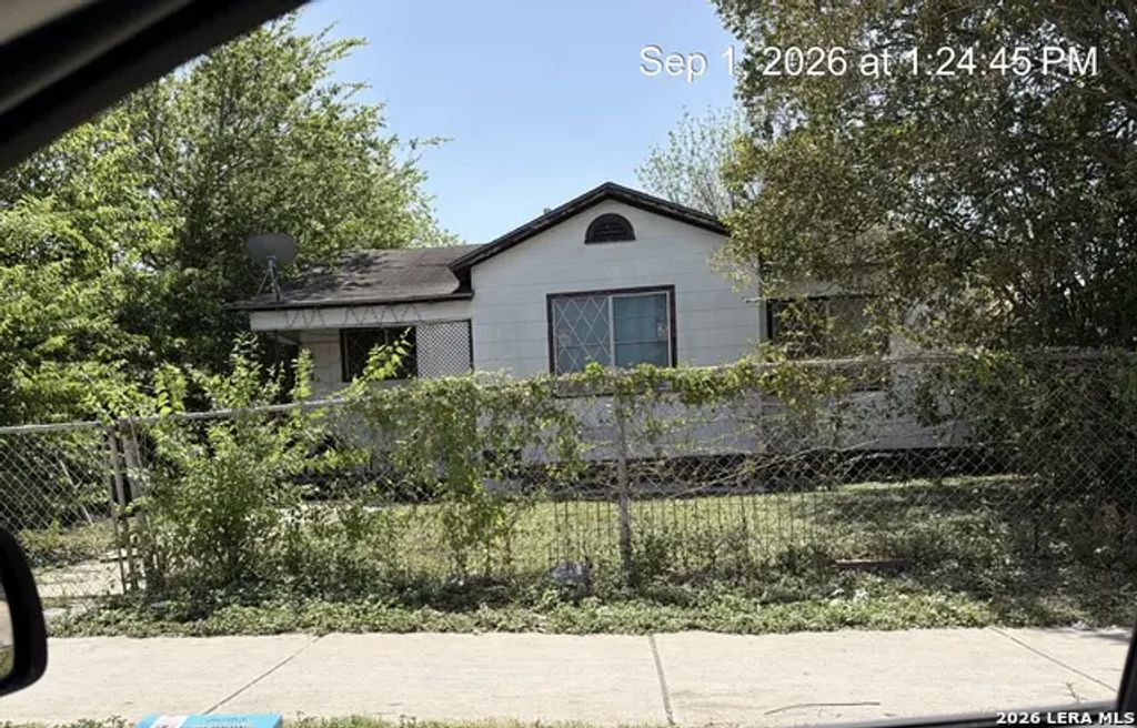 4406 W Commerce, San Antonio