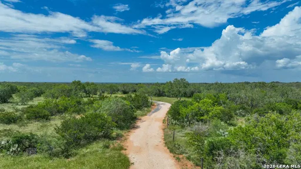 3128 Cr 307, Jourdanton
