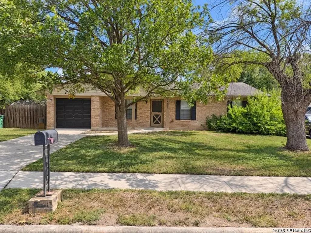 4815 Casa Corona St, San Antonio