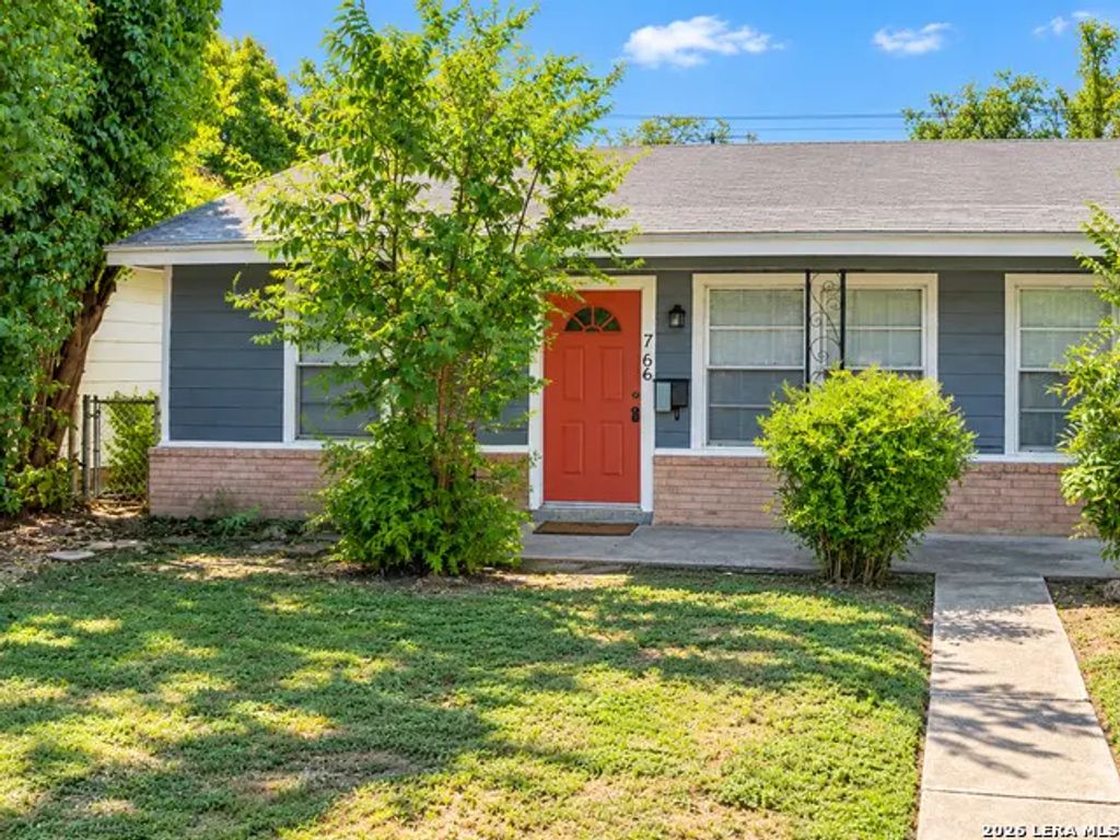 766 Edgebrook Ln, San Antonio