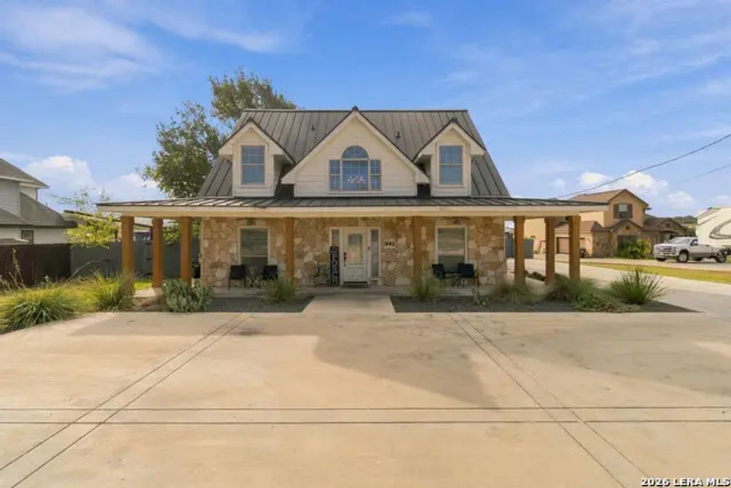 242 Ferryboat, New Braunfels