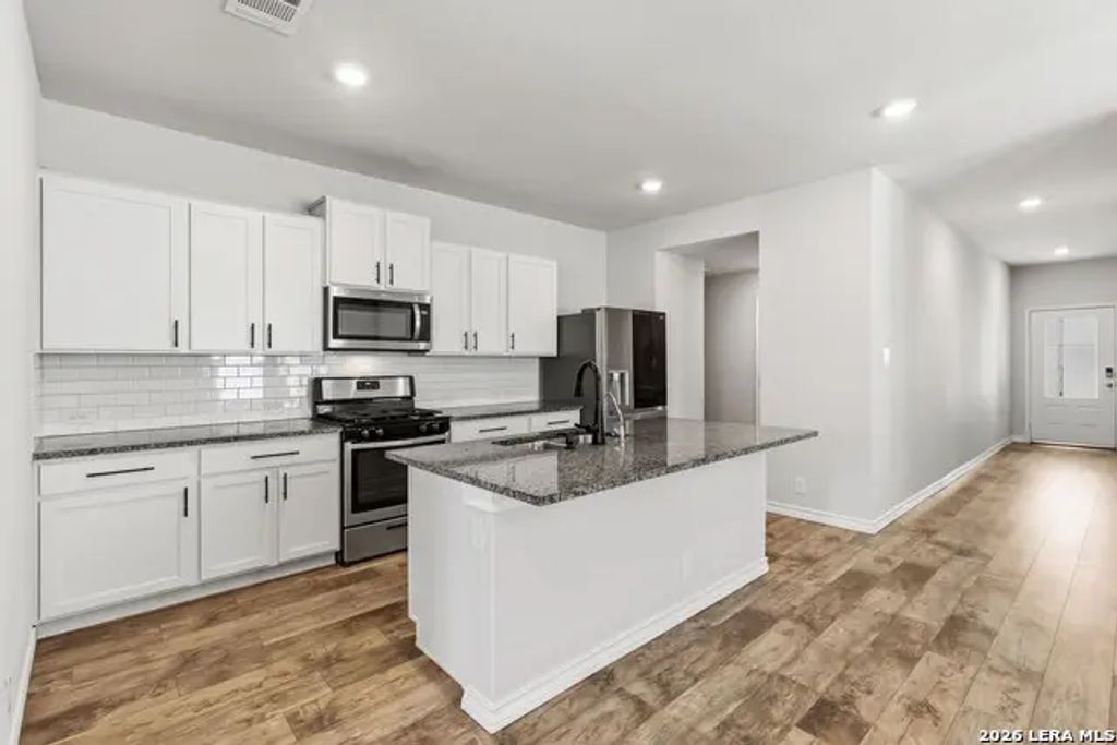 5615 Chase Falls, San Antonio