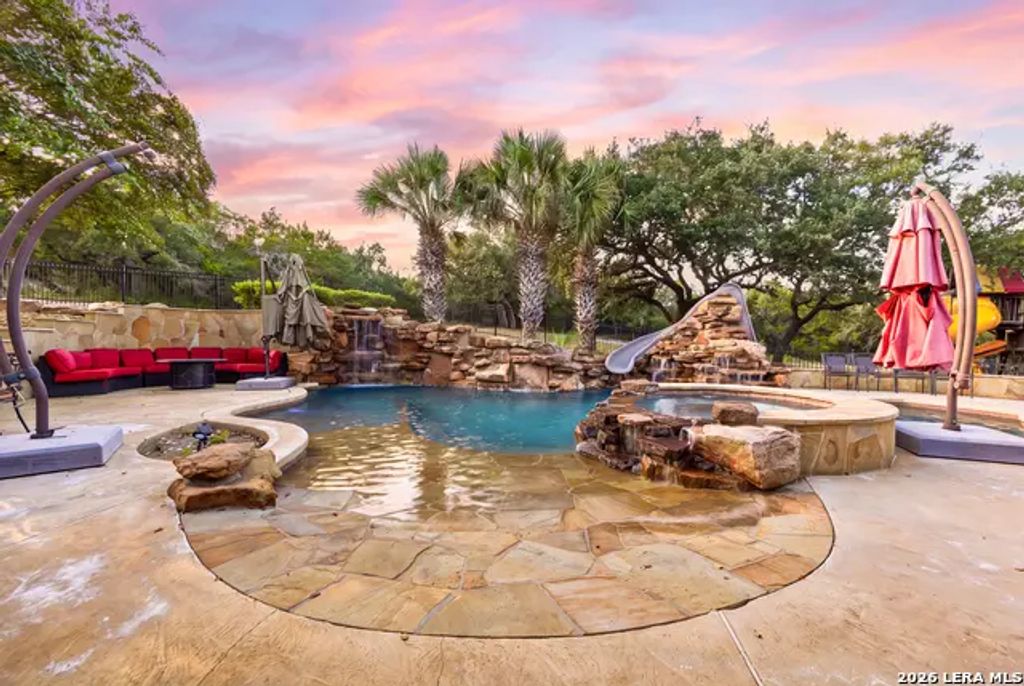 11011 Anaqua Spgs, Boerne