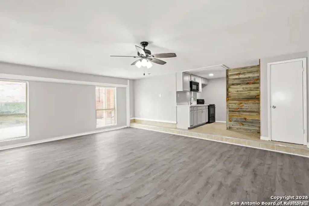 5834 Winding Ridge 1, Windcrest