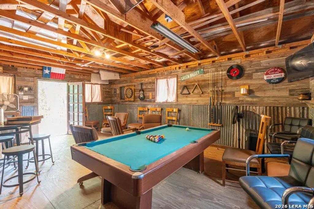 2114 Terminal Loop Rd, McQueeney