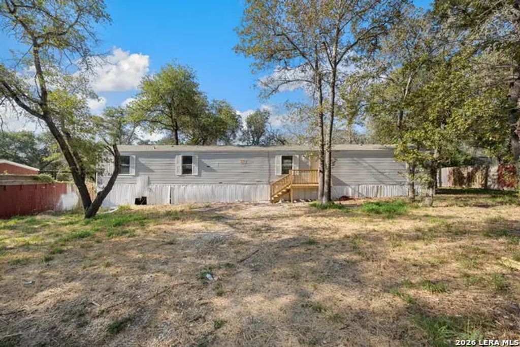 4514 Indian Springs Dr, Elmendorf