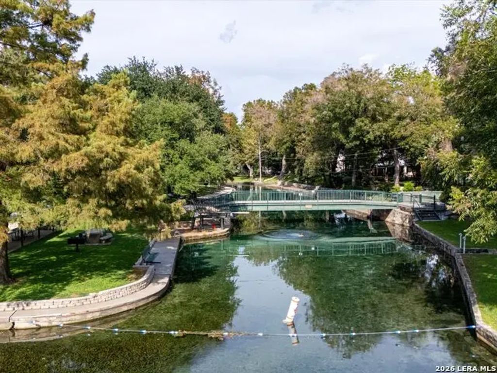 1070 Hayselton, New Braunfels
